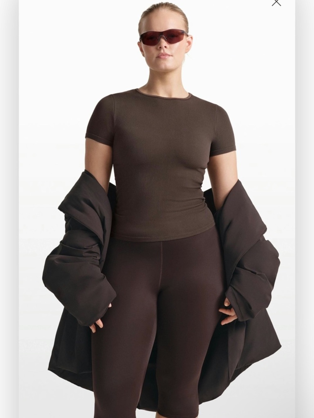 Nike/SKIMS RIBBED SEAMLESS SHORT SLEEVE TOP phoenix/truffle Sz Small